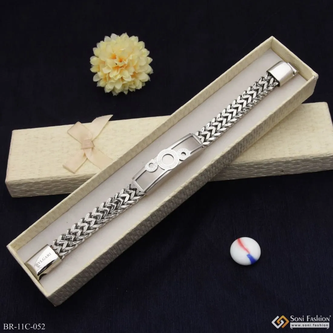 3 Round Best Quality Durable Design Silver Color Bracelet for Men - Style C052