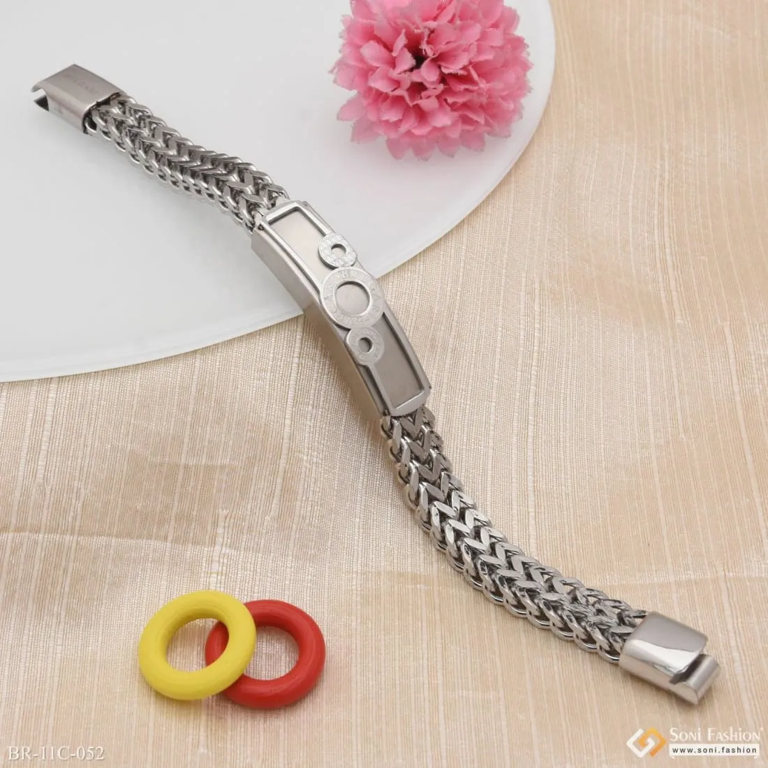 3 Round Best Quality Durable Design Silver Color Bracelet for Men - Style C052