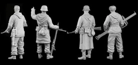 Dragon Military Models 1/35 German Winter Combatants 1943-45 (4) Kit