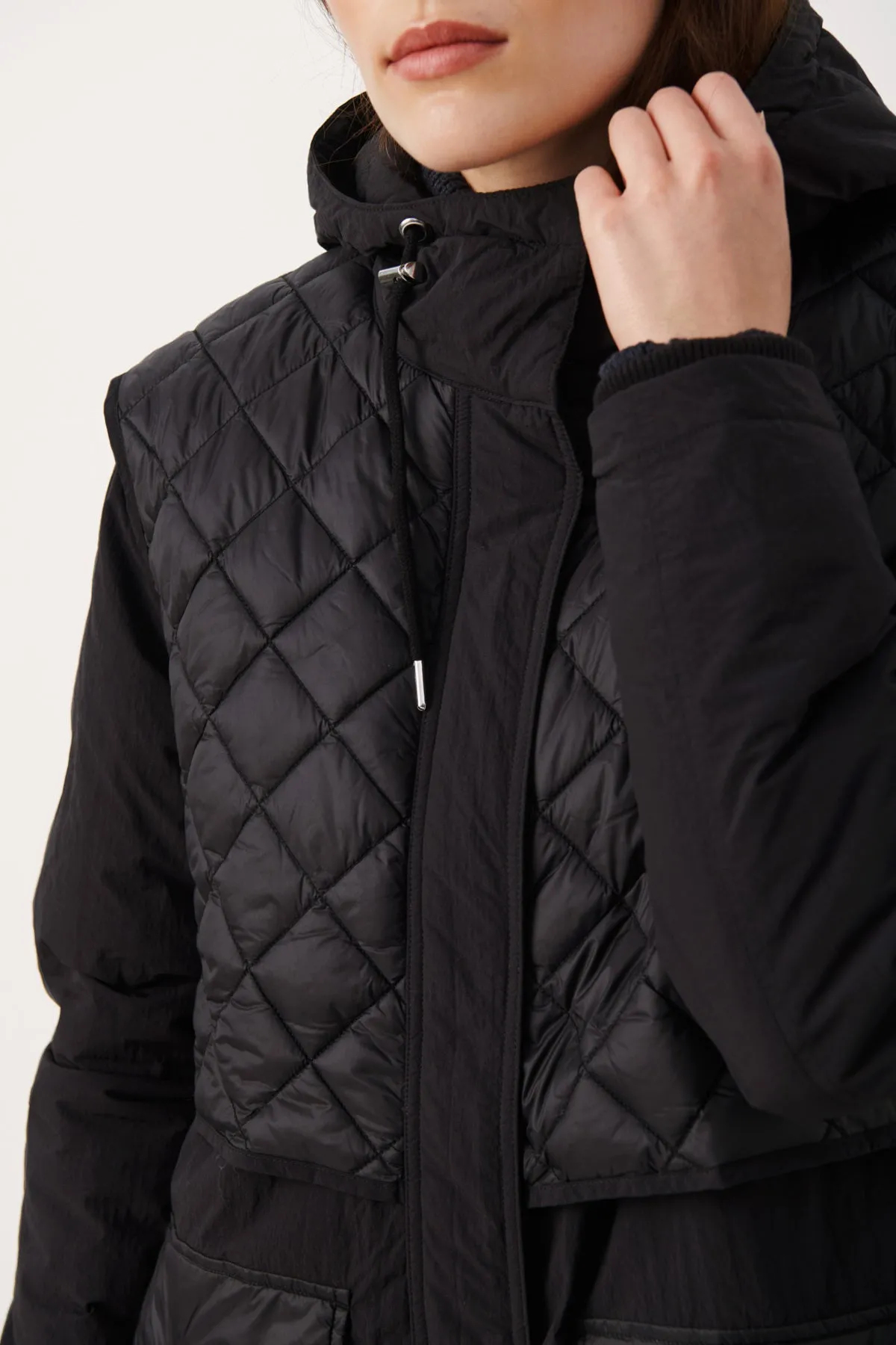 Rika Outerwear - Black