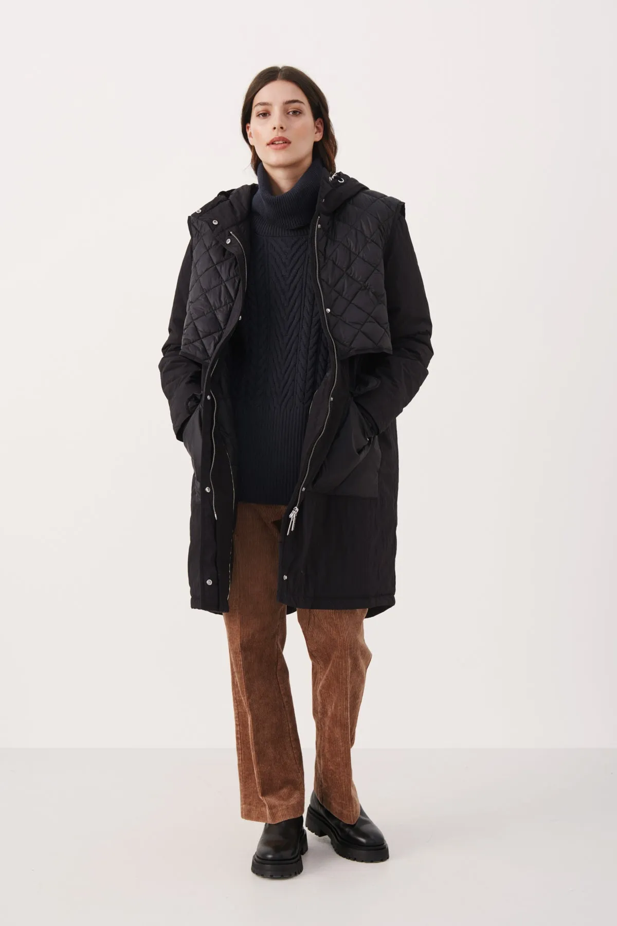 Rika Outerwear - Black