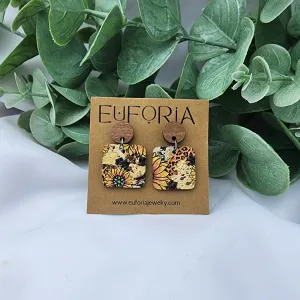 Small Square Leather Earrings - Summery Sunflowers Over Leopard